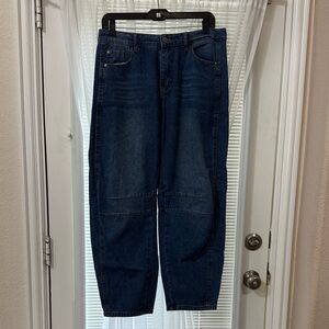 Women's Relaxed Fit Blue Jeans